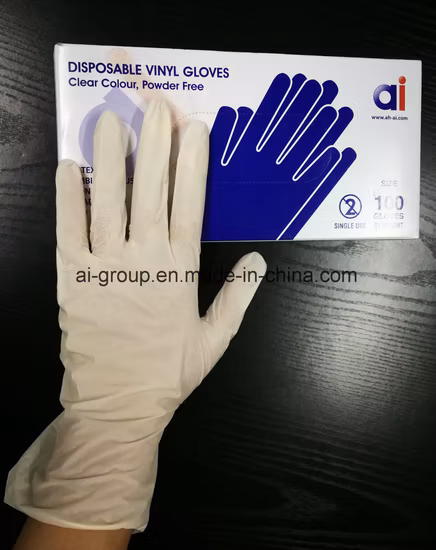 Kostenlose Probe von Einweglebensmitteln mit Vinylhandschuhen